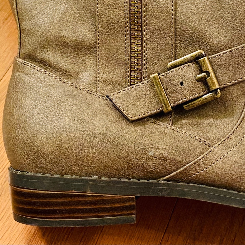Express • Boots - Picture 8 of 9